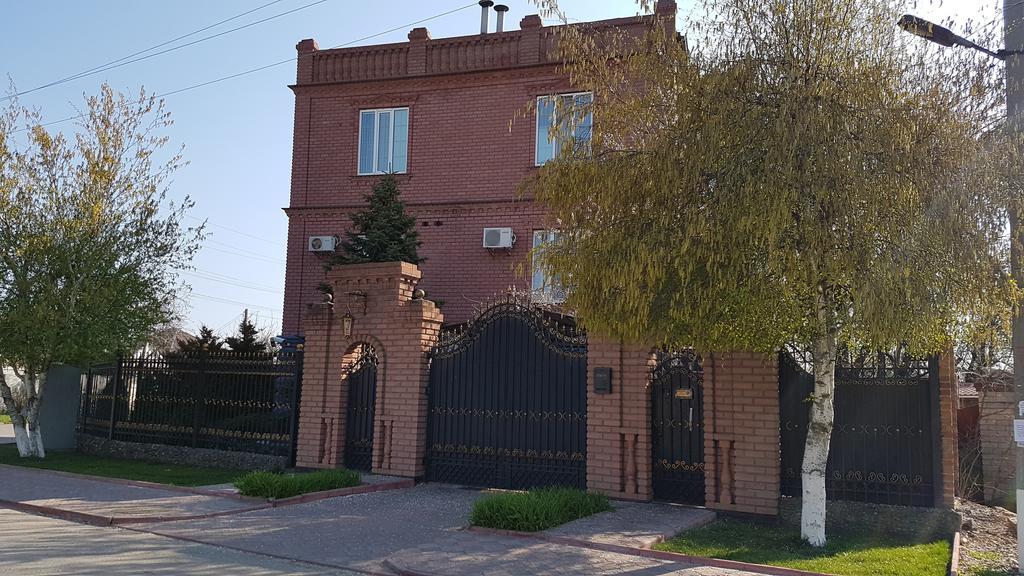 Versal Hotel Chersoń Zewnętrze zdjęcie